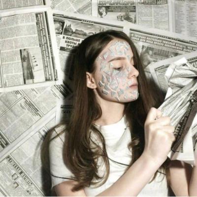 21张欧美搞怪个性女生头像 高清大图合集