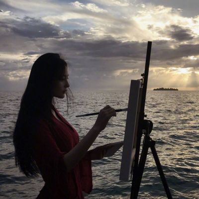 9张高清真人背影丧系女头 氛围感拉满的唯美头像合集