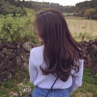 36张有气质的女生侧面/背影头像 高清质感拉满