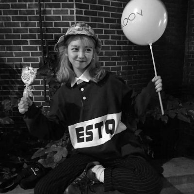 气质拉满！17张高清黑白女生微信头像精选