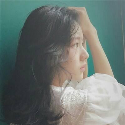 32张高清小清新女生头像合集 氛围感拉满