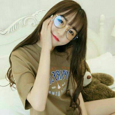 女生戴眼镜气质头像合集 23张高清氛围感美图来啦