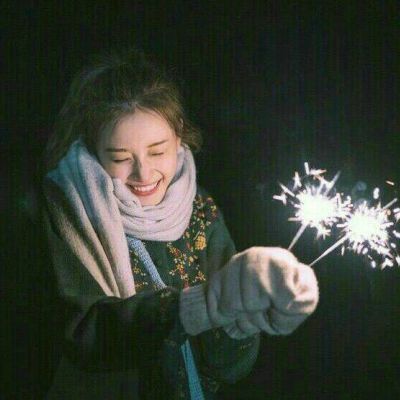 32张高清清纯女生QQ头像合集 氛围感拉满的纯情少女头像