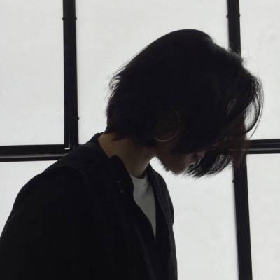 女生伤感背影侧面头像合集 10张高清图来了