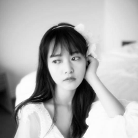 女生黑白意境头像合集 20张氛围感拉满的黑白系头像