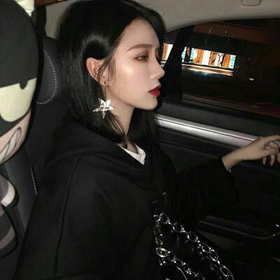 11张高清浓妆霸气冷酷女生头像合集