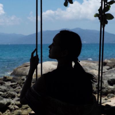 19张高清女生朦胧唯美QQ头像 氛围感拉满