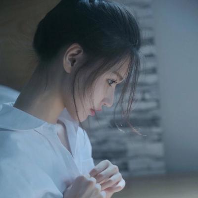20张高清好看的简约意境女生头像合集