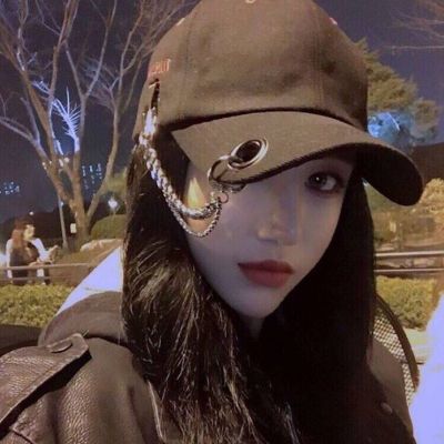 17张个性潮痞女生头像 自带浪痞怪婊氛围感