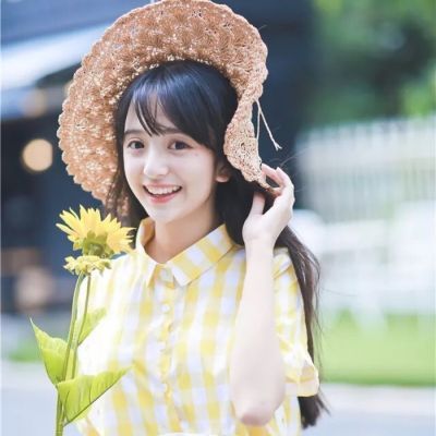 13张氛围感拉满！女生阳光微笑QQ头像高清唯美合集