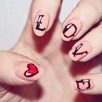 适合美甲师用的创意彩色美甲头像 共19张女生头像