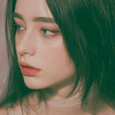 17张高清欧美范儿女生微信头像 氛围感拉满