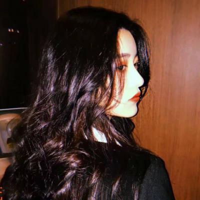 新款颓废伤感女生QQ头像 16张高清好看的颓废女头汇总
