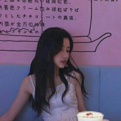 12张高清霸气社会风女生头像合集