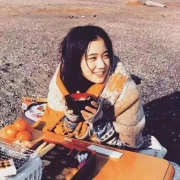 旅途中的女生专属单张头像分享