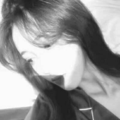 女生黑白高冷微信头像合集 27张高清好看的图来了