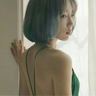 32张自带女王气场的女生头像合集