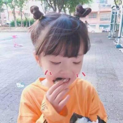 超萌！12张搞怪嘟嘴小萝莉头像 软萌感拉满