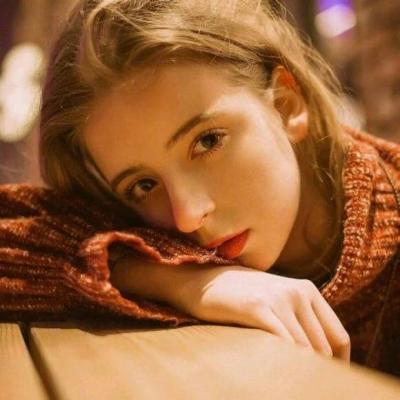 21张高清欧美伤感女生头像 个性氛围感拉满