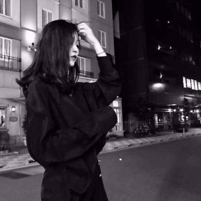 微信女生真实头像 25张高清撩人真人女生头像合集