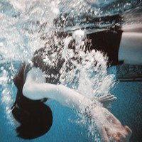 23张女生溺水唯美伤感头像 深海氛围感头像合集