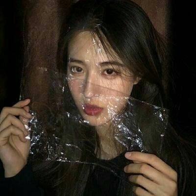 21张氛围感拉满！成熟女生忧郁眼神头像合集