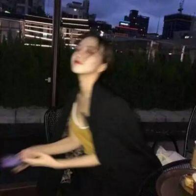 超拽霸气黑社会女老大头像合集 15张高清女生头像