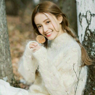 32张高清清纯女生QQ头像合集 氛围感拉满的纯情少女头像