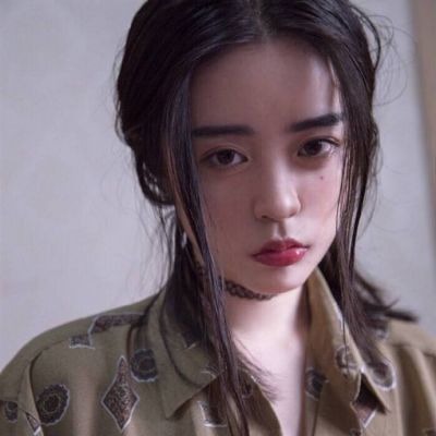 24张QQ女生颓废头像｜带着抽烟喝酒氛围感的失落情绪头像