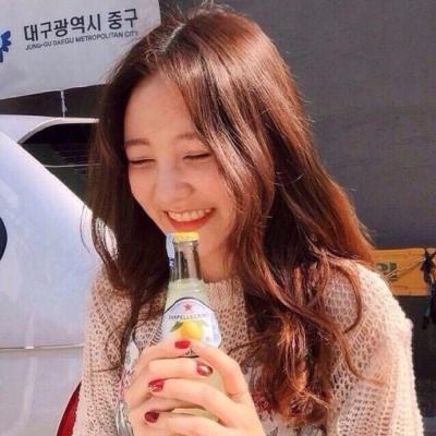 24张软萌搞怪女生头像 青春感拉满太可爱了