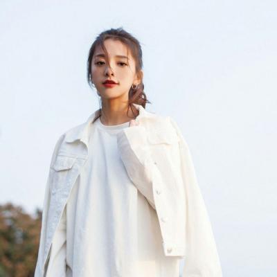 26张清新风格闺蜜头像 一人一张高清好看