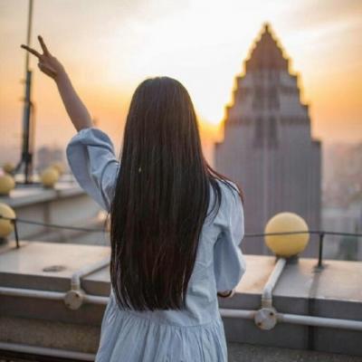 21张高清有质感的女生背影头像 简约气质拉满