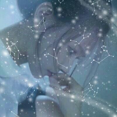 14张高清唯美星空女生头像 氛围感拉满