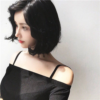 22张高清露肩性感女生头像 好看的女生头像合集