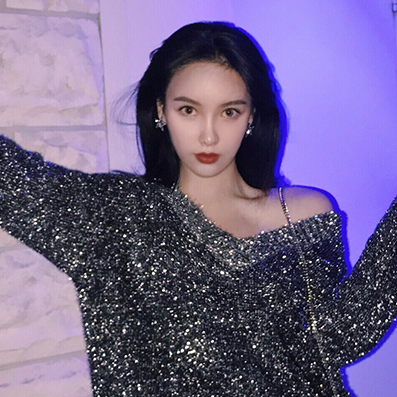 13张超拽霸气女生QQ头像 够酷的女生头像大图