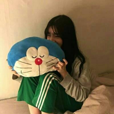 女生酷酷的高清头像合集 33张好看的酷感女生头像