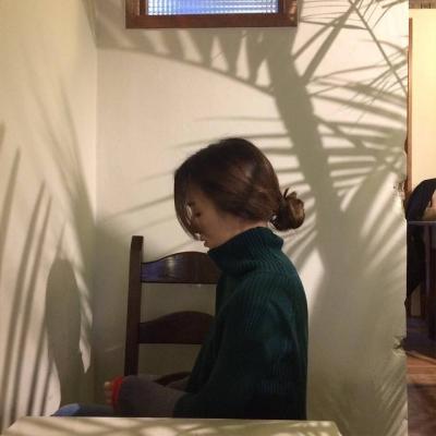 适合当抖音头像的女生背影图 高清无水印共33张