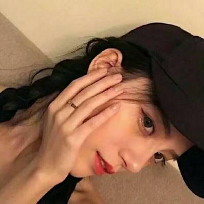 12张拽酷又带点痞气的女生头像合集