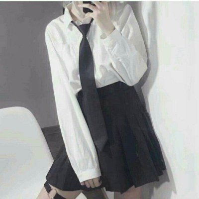 36张高清女生学生制服领带头像 主打身体部位视角