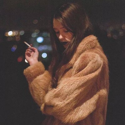 微博上超火的高清欧美女生头像 36张适合当微博头像的欧美女头合集