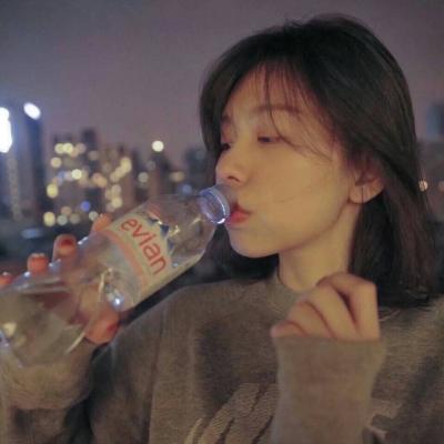 36张高清时尚气质女生QQ头像 氛围感拉满