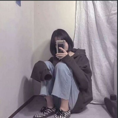 15张高清高冷短发女生头像合集
