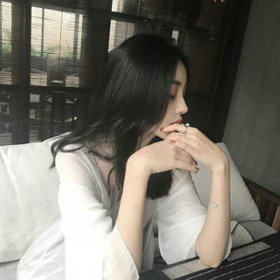 25张高清好看的非主流黑暗系女生头像合集