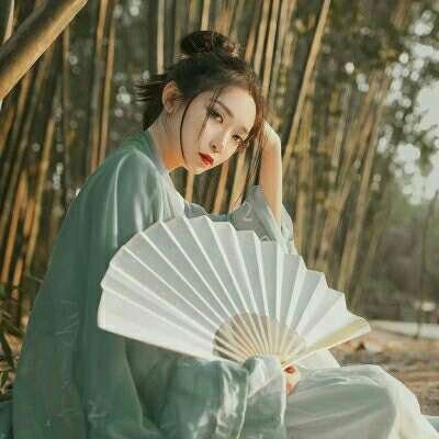 11张高清真人古风女生头像 清新氛围感拉满