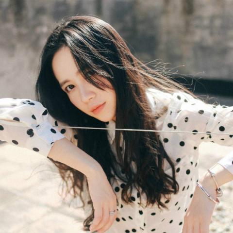 24张高清可爱美女网图头像 氛围感拉满