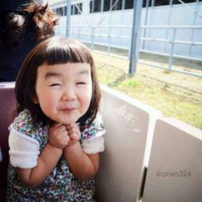 女生搞怪可爱萌娃头像高清合集 共16张