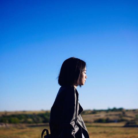 27张高清意境感伤感女生微信头像 适合用做微信头像
