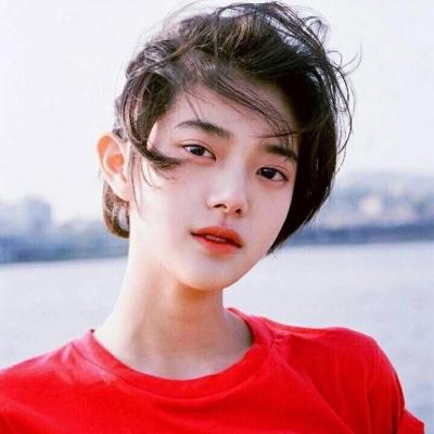 20张超拽霸气女生头像 高清又有气场