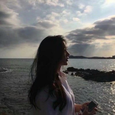 7张高清意境感拉满的女生伤感绝望头像合集