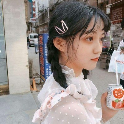 20张高清真人甜美可爱女生头像 直接存来当头像